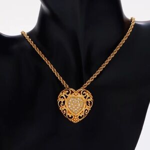 Vintage Christian Dior Heart Arabesque Rhinestone Pendant Gold Chain Necklace
